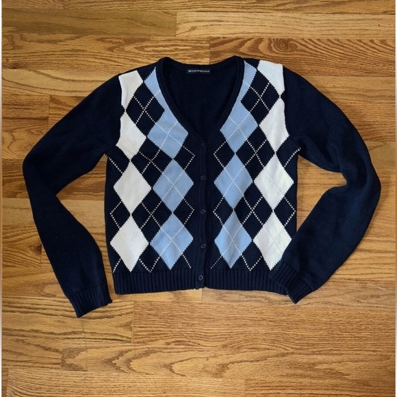 Brandy Melville Elizabeth Cardigan - Picture 10 of 11